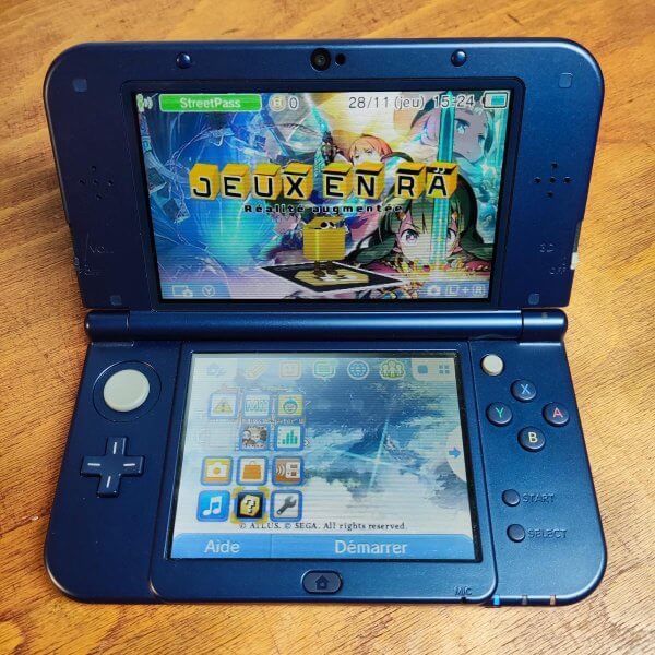 New Nintendo 3DS XL (Blue Metallic) – Image 2